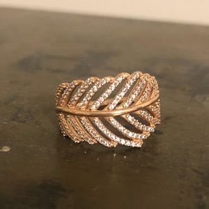 Pandora rose gold ring